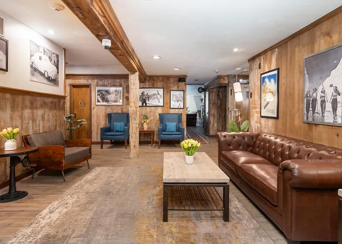 Grey Bonnet Inn