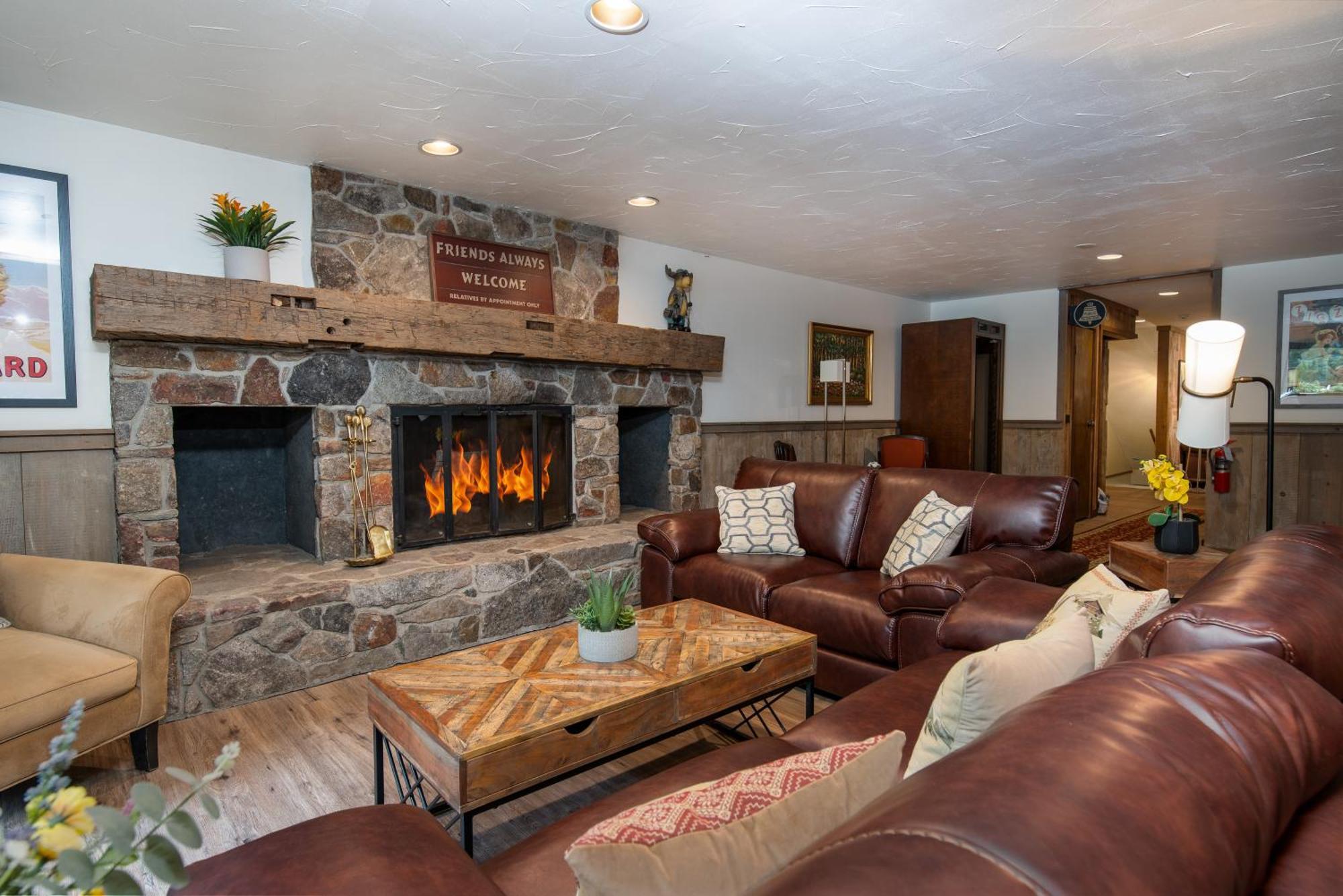 Grey Bonnet Hotel 3*